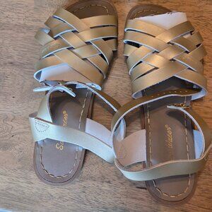Salt Water Retro Gold Adult sandals